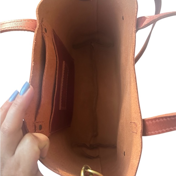 Portland Leather Medium Crossbody Tote Bag in Rosso - Picture 7 of 7